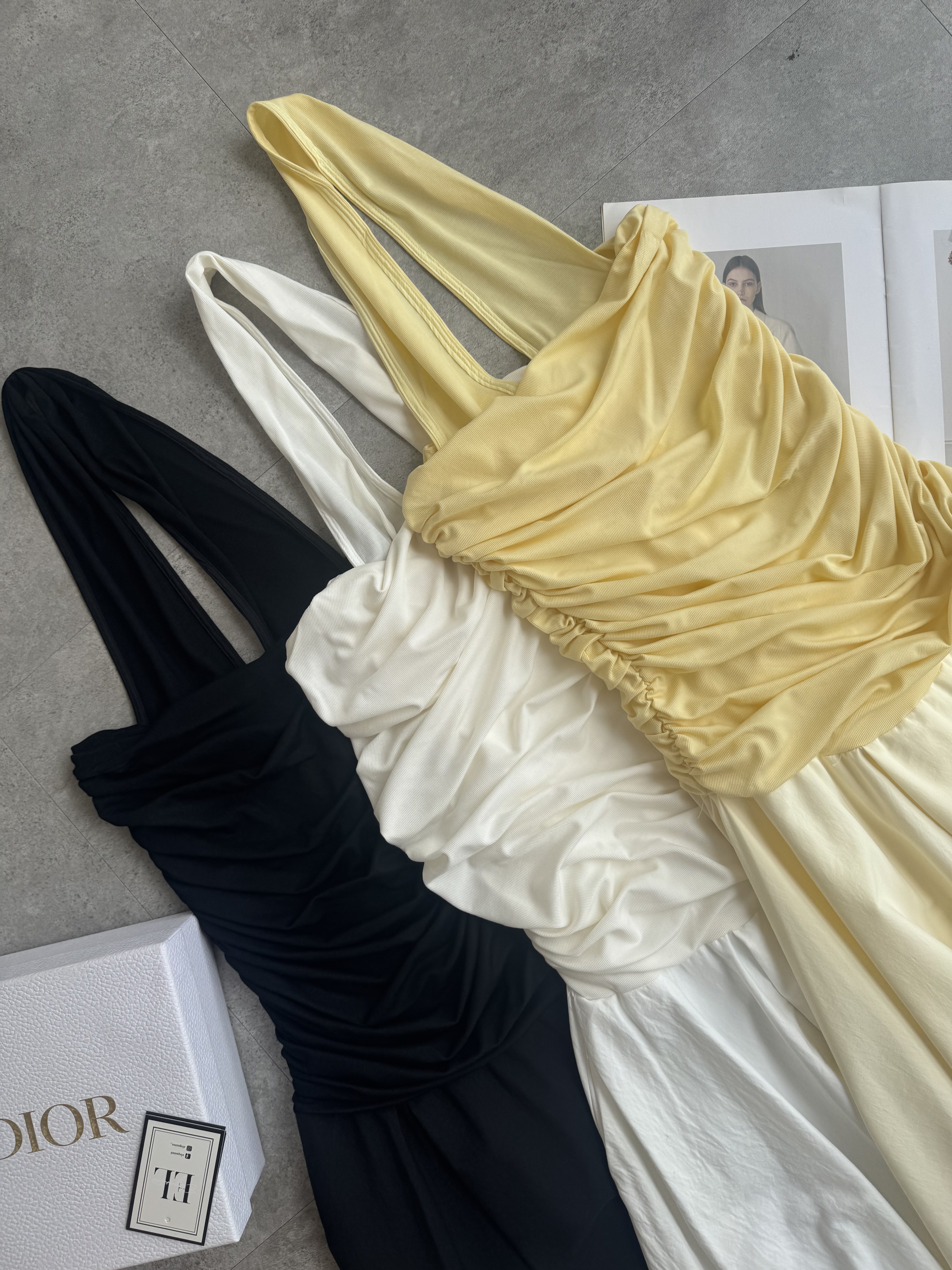 挂脖时尚皱褶飘逸感连身长裙