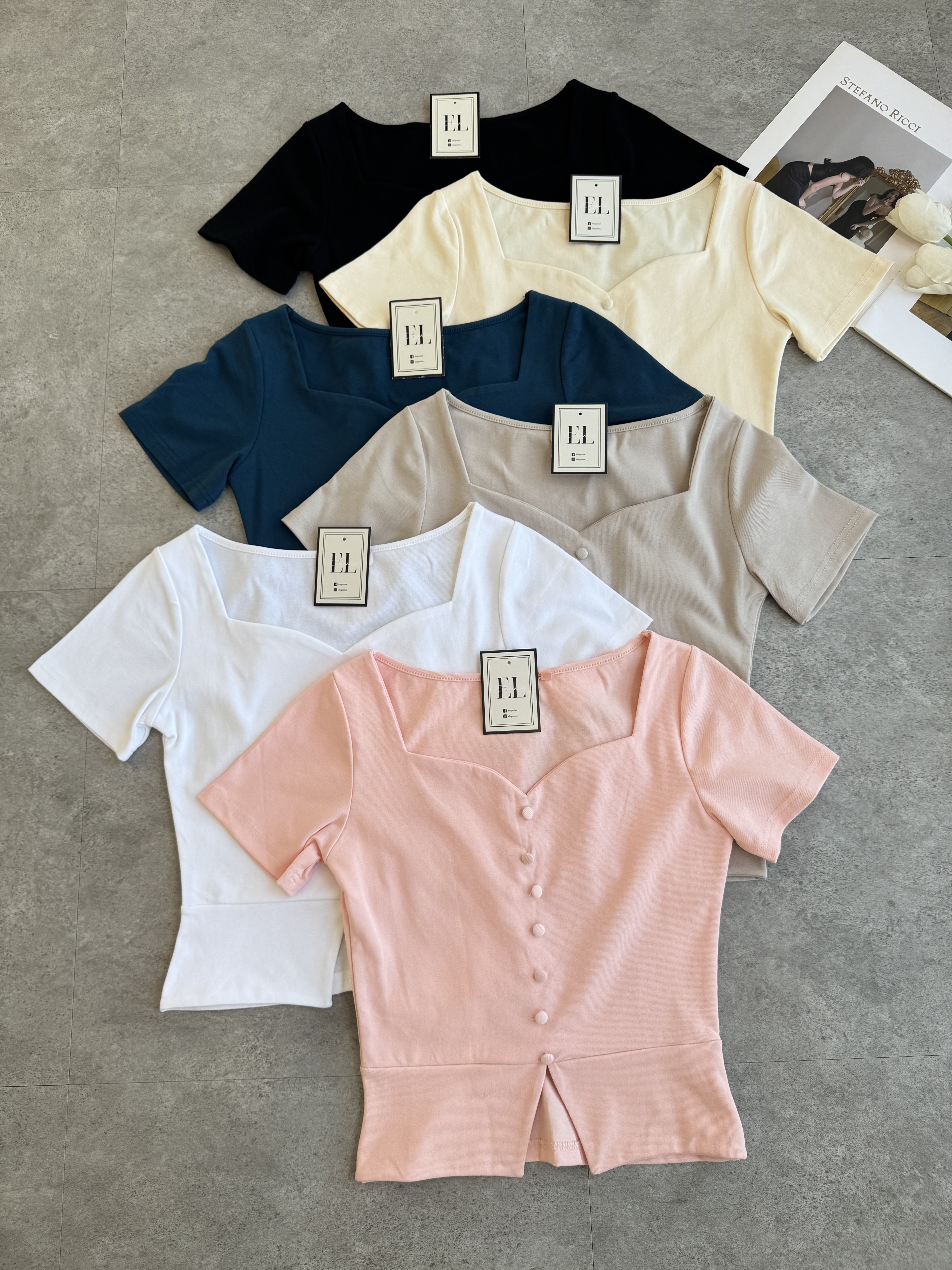 爱心领Peplum腰上衣