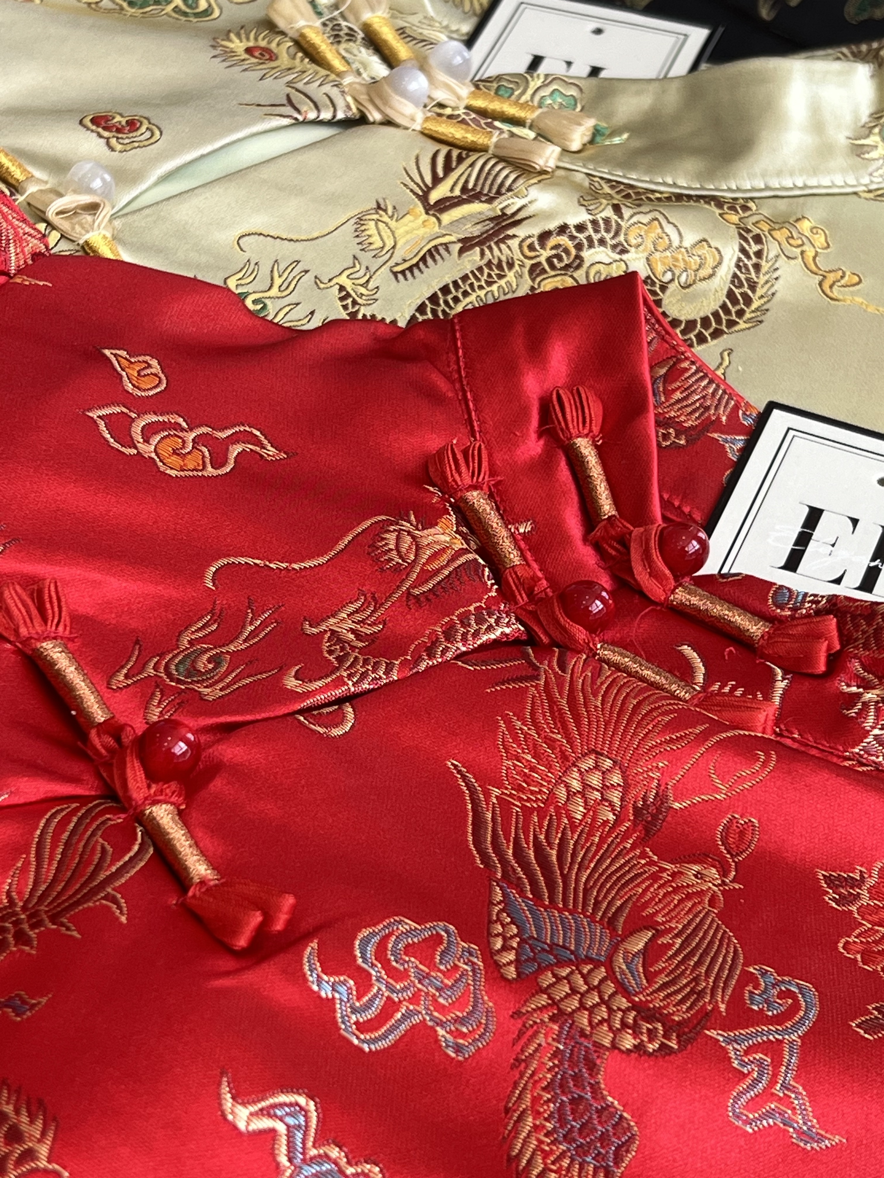 （情侣-女）彩色龙凤刺绣连身裙