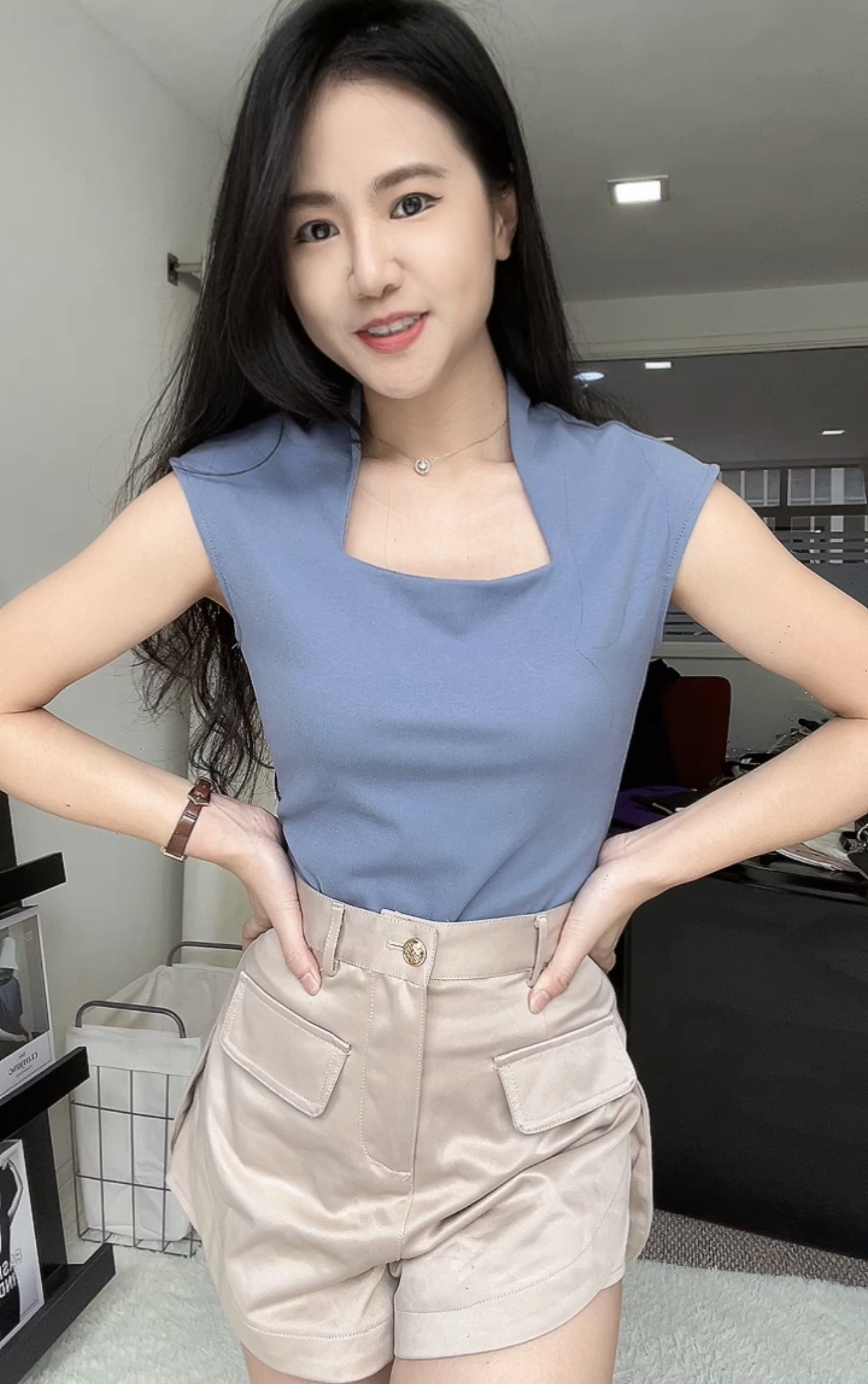 爆款立方领无袖上衣