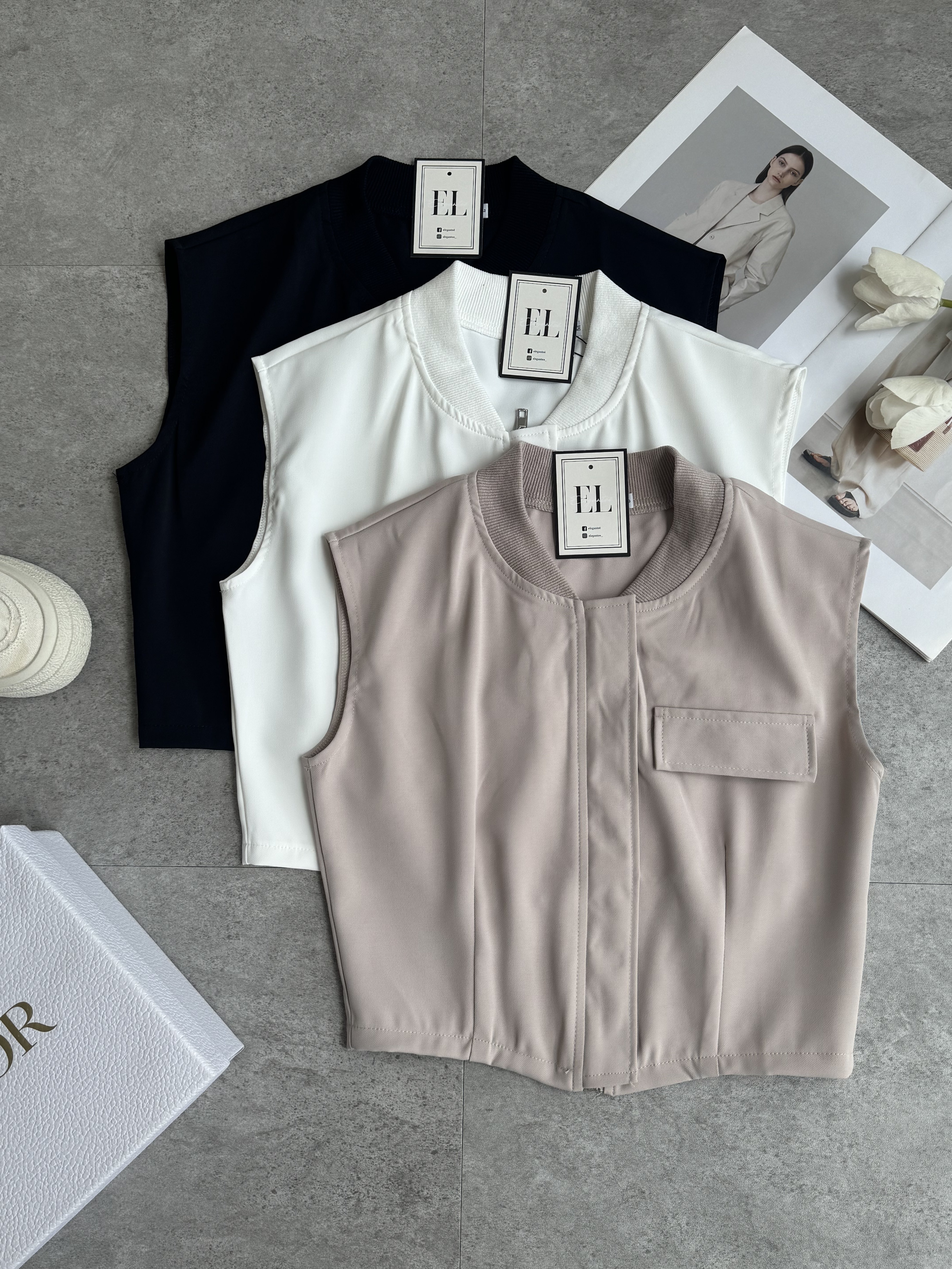 滑面棒球风无袖拉链上衣