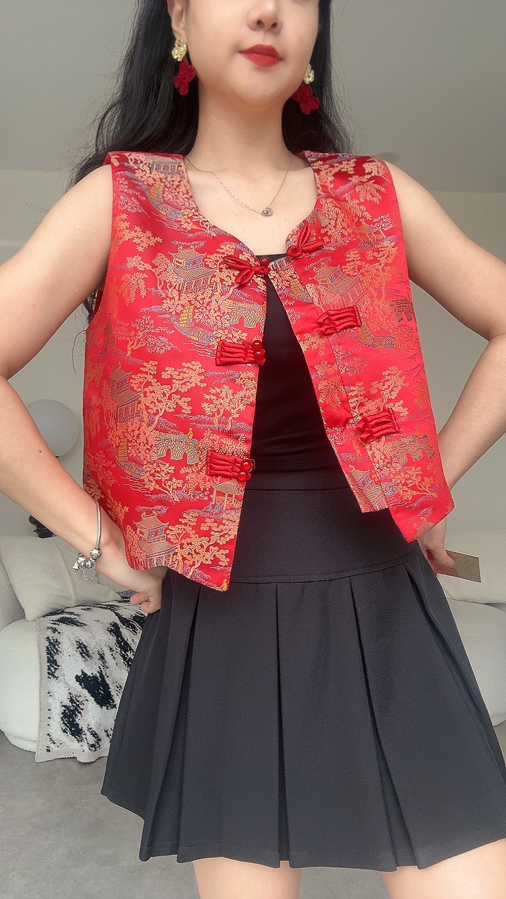 《新年》阁楼花园刺绣图马甲