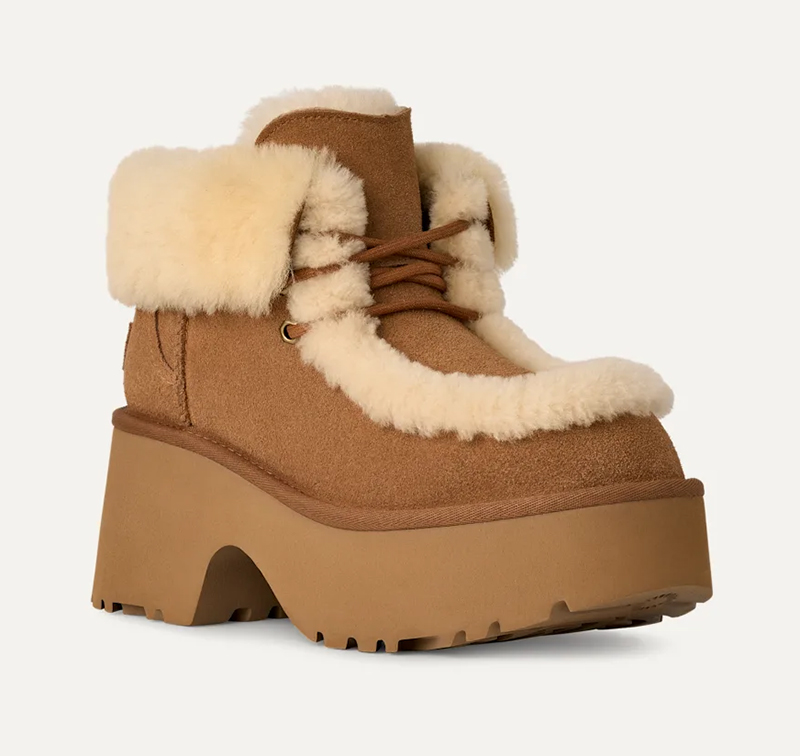 【UGG】Esmee Lace Up ☆ 秋冬コーデの主役 厚底ムートンブーツ