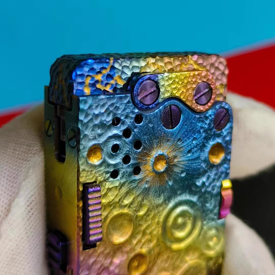 Titanium Alloy Hand Carved Oil Painting Anodizing Process Collection Old School Cigarette Lighter