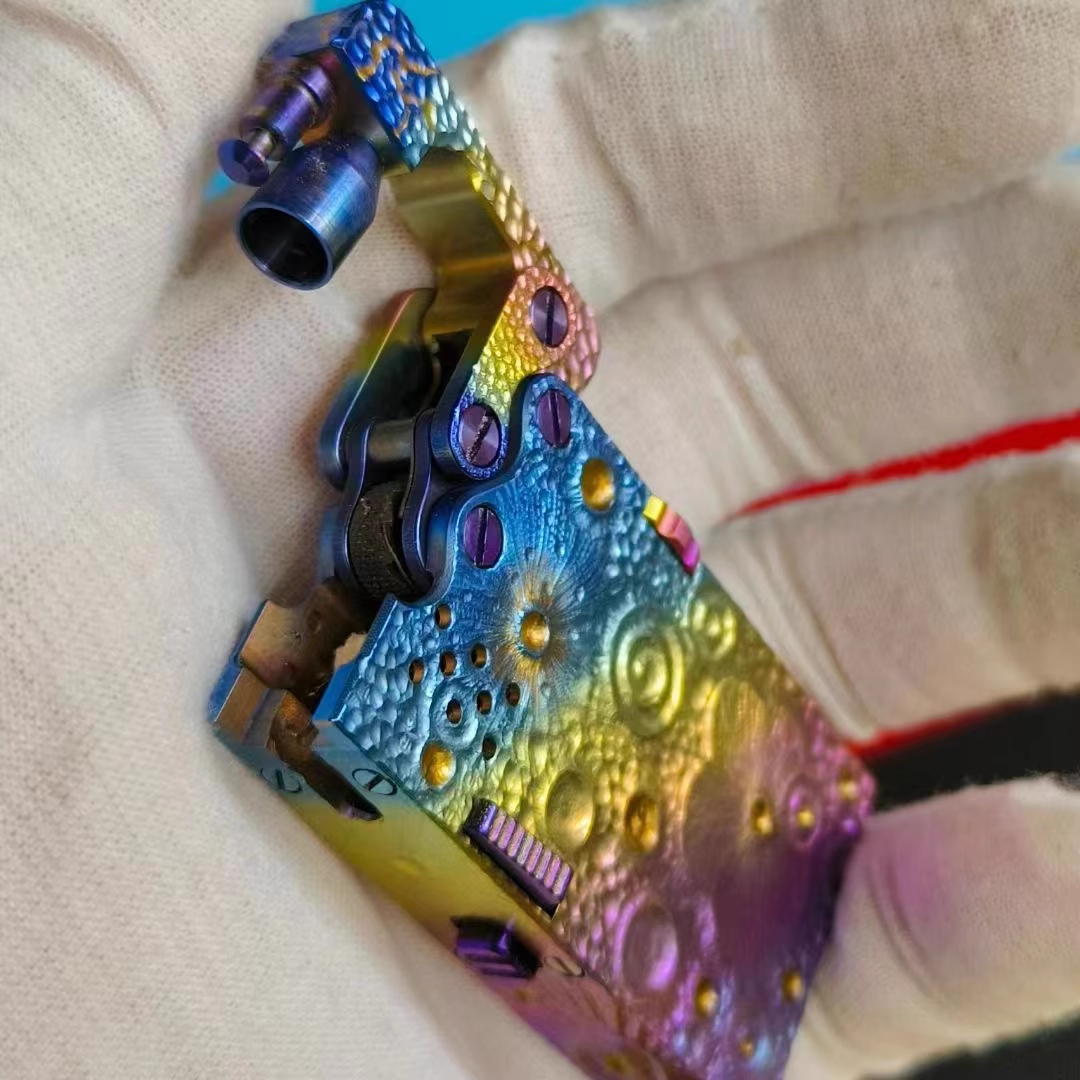 Titanium Alloy Hand Carved Oil Painting Anodizing Process Collection Old School Cigarette Lighter