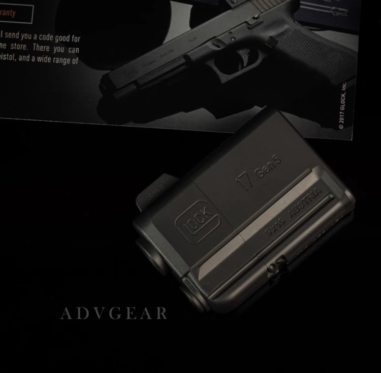 G17 pistol pattern  ADVGEAR GLOCK Titanium Tritium Tritium Self-Luminous ZIPPO Limited Edition Lighter 