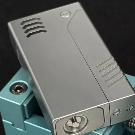 Titanium Kerosene Lighter Wolverine Semi-Automatic Mechanical Gun Bolt Type Replacement Flints