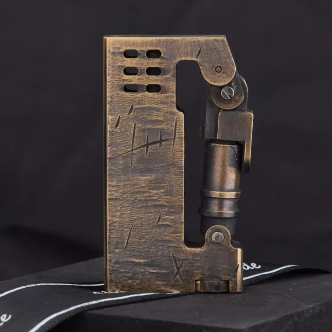 2024 Newest Brass One Button Push Mechanical Machete Lighter