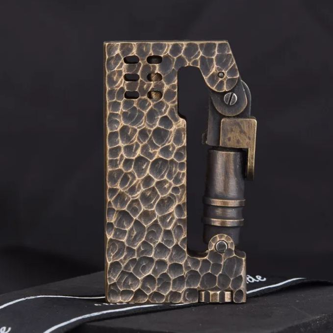 2024 Newest Brass One Button Push Mechanical Machete Lighter