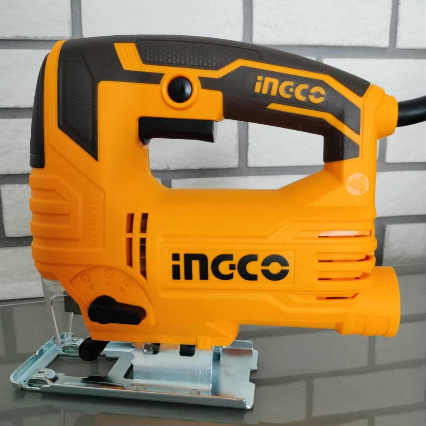 INGCO 570W Jig Saw (JS57028) Cutting Tool for Wood, Metal, and Plastic-GoKimDiam Hardware Shop Shop online for all your hardware needs at GoKimDiam Hardware Shop (by Kak Heng Hardware)! From wide range of hardware tools, premium paint supplies to essential tools for home DIY projects. Enjoy free islandwide delivery with min. $120 online order to Orchard, Tuas, Jurong, Punggol, Bedok, Sengkang, Hougang, Bukit Timah, Bukit Panjang, Bukit Batok etc. Shop with us today! Or, visit our Hardware Shop in Sembawang!