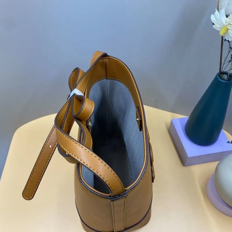 大人気【CELINE】 バケツバッグ ショルダーバッグ