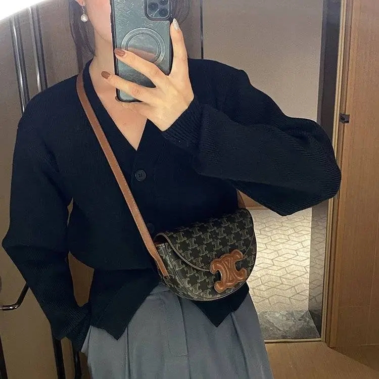 新作 CELINE♪セリーヌ ベサス ショルダーバッグ ミニ