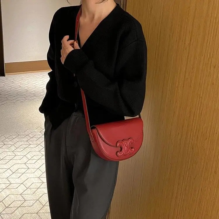 新作 CELINE♪セリーヌ ベサス ショルダーバッグ ミニ