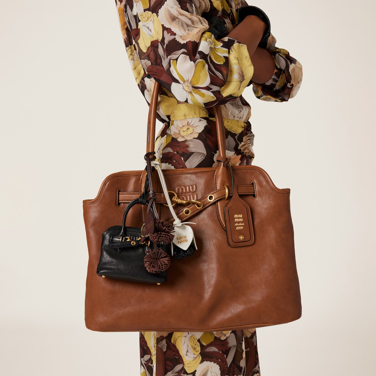 MIUMIU　アバンチュール ナッパレザー バッグ