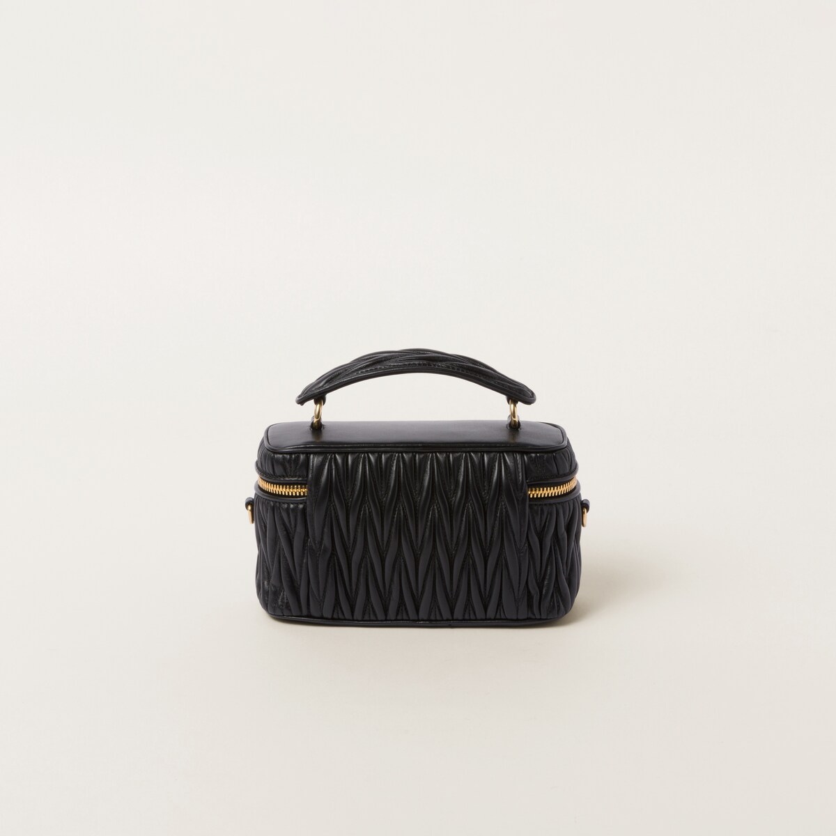 MIUMIU マテラッセレザー ショルダーバッグ