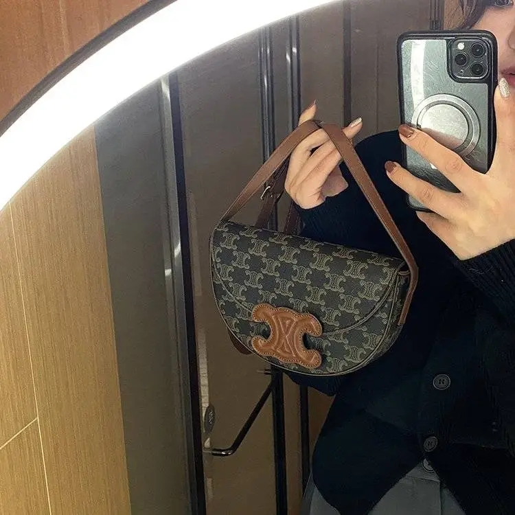 新作 CELINE♪セリーヌ ベサス ショルダーバッグ ミニ