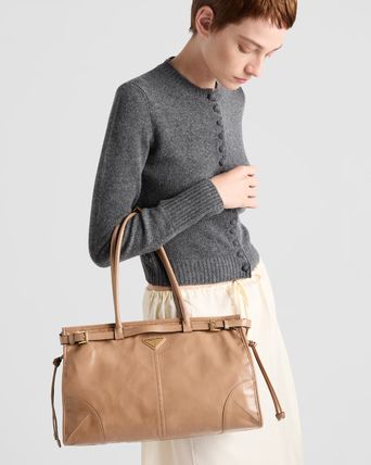 【PRADA】 ミディアム レザー ハンドバッグ
