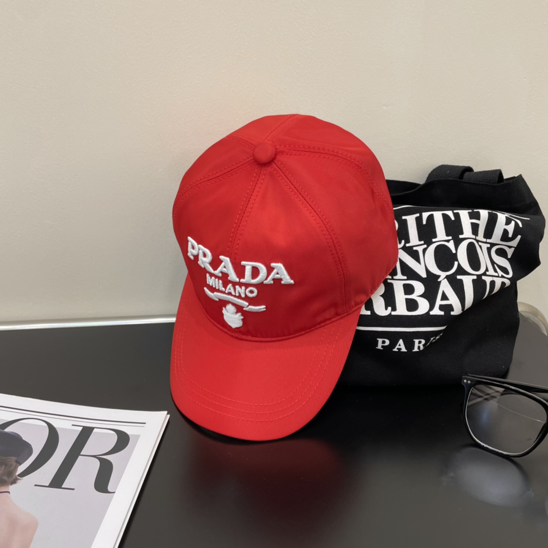 値下げ！【PRADA】ナイロン ベースボールキャップ　サイズS PRADA キャップ