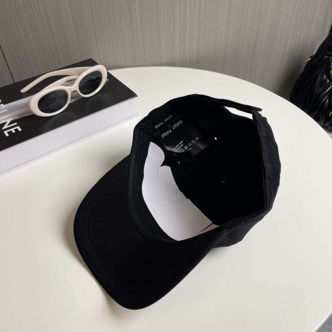 MiuMiu　Drill コットン*ベースボールキャップ