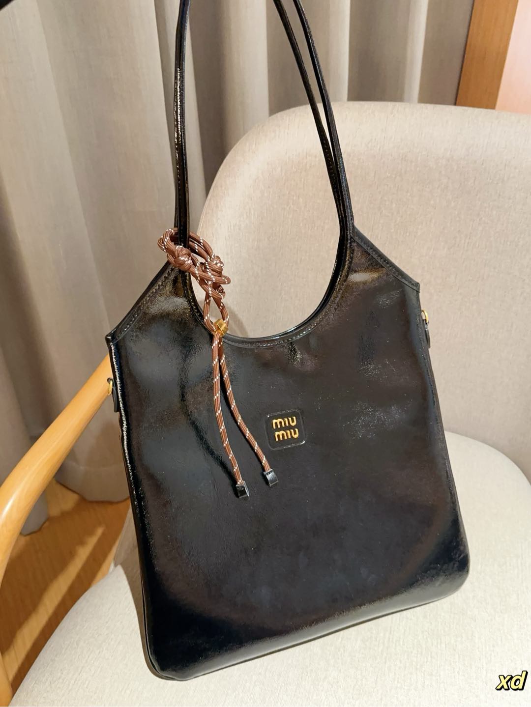 MIUMIU IVY ナプラック パテントレザーバッグ