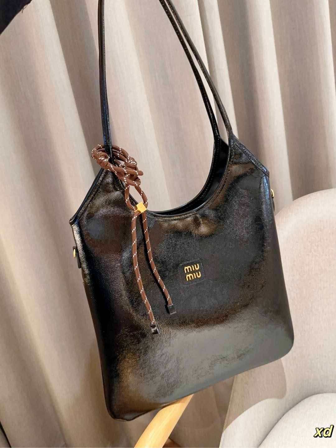 MIUMIU IVY ナプラック パテントレザーバッグ