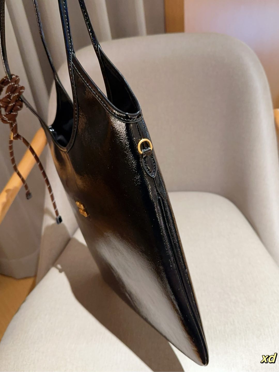 MIUMIU IVY ナプラック パテントレザーバッグ