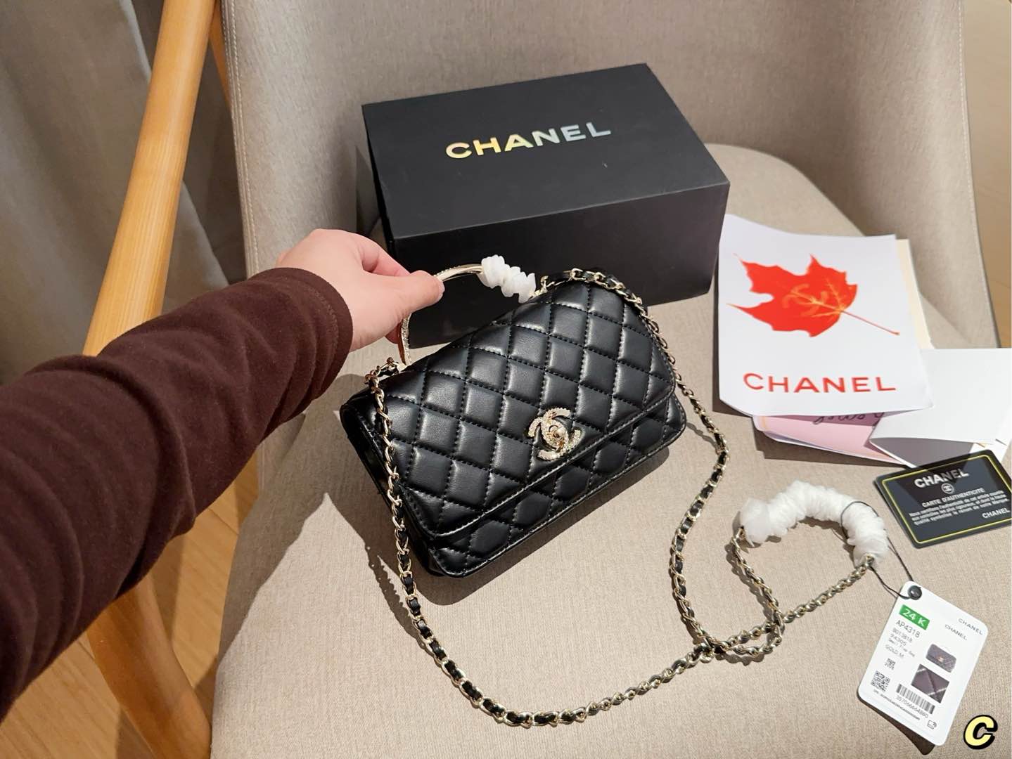 【CHANEL】シャネルトップハンドルが上品♪ チェーン付クラッチバッグ