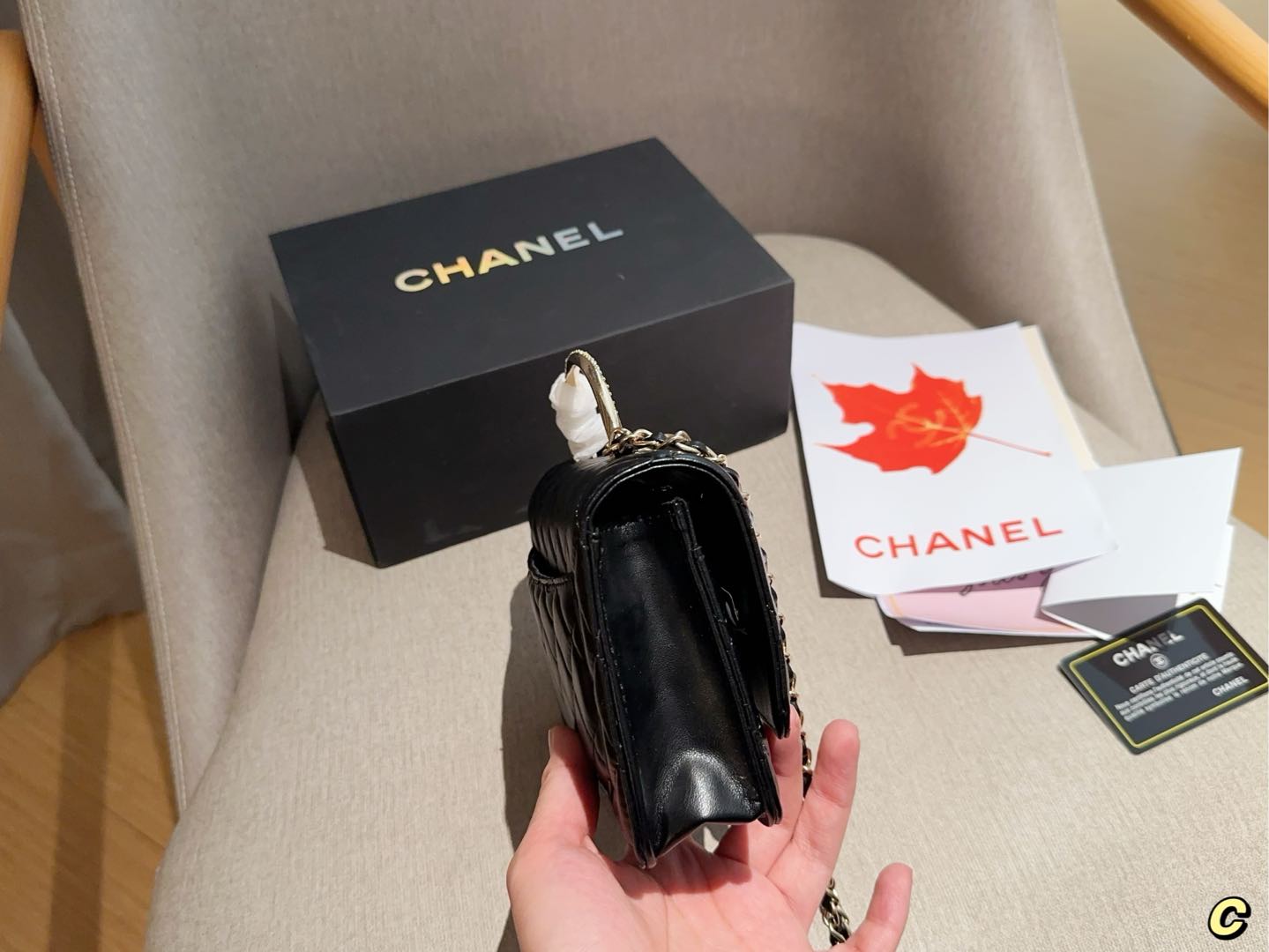 【CHANEL】シャネルトップハンドルが上品♪ チェーン付クラッチバッグ