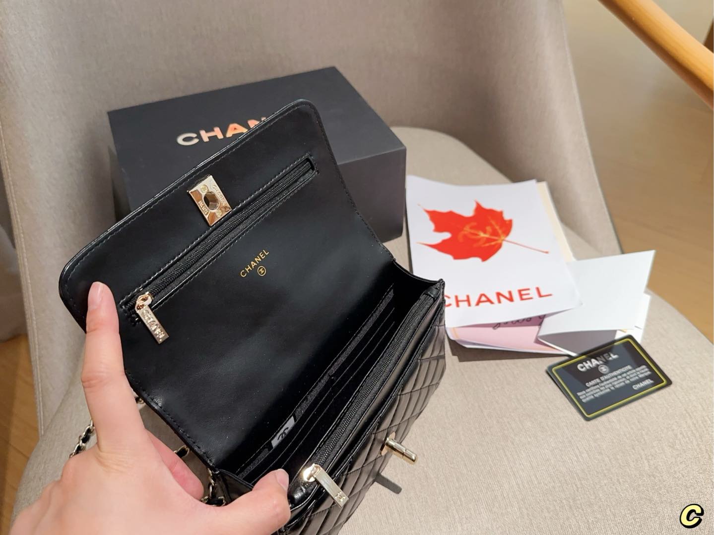 【CHANEL】シャネルトップハンドルが上品♪ チェーン付クラッチバッグ