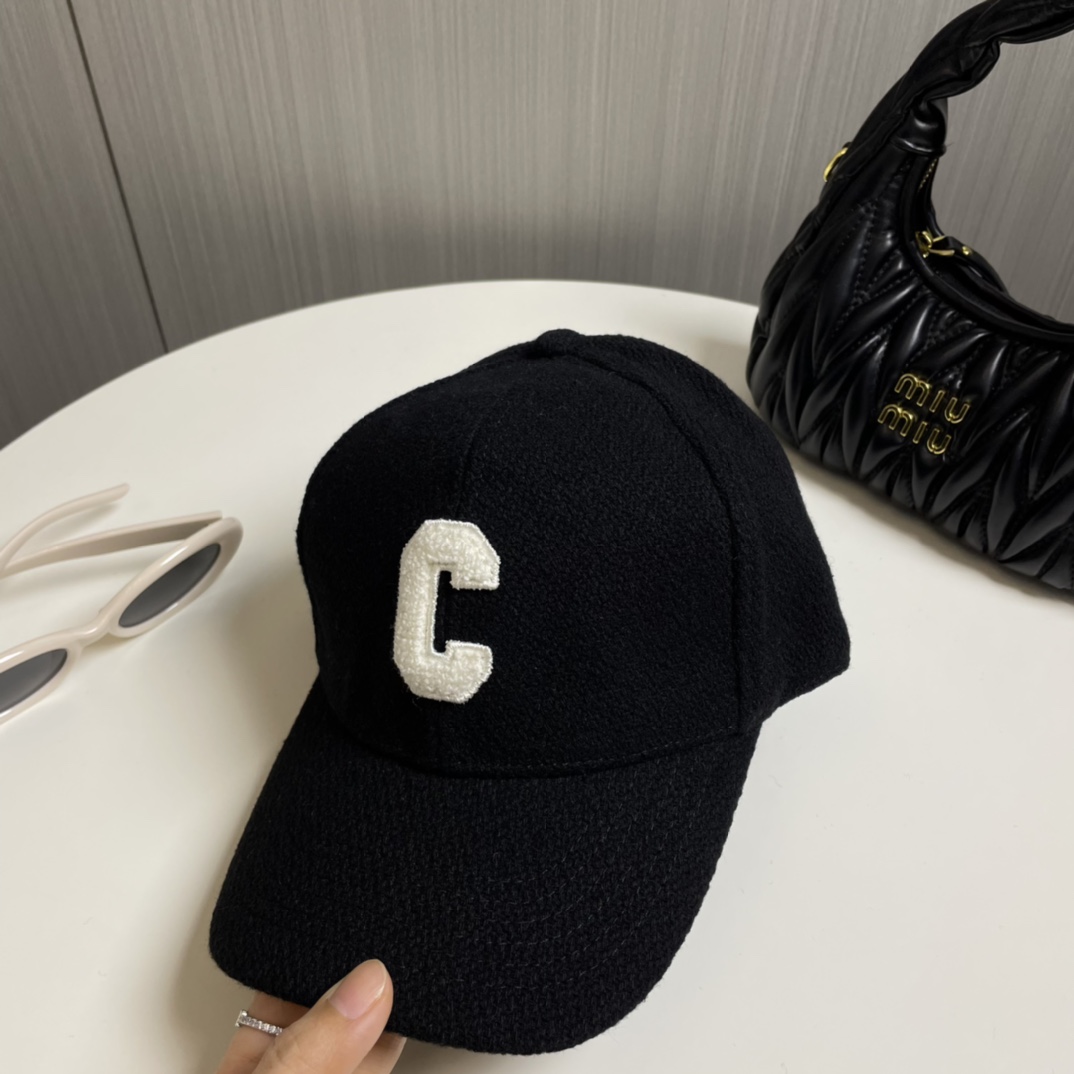 CELINE セリーヌ イニシャル ベースボールキャップ コットン男女兼用