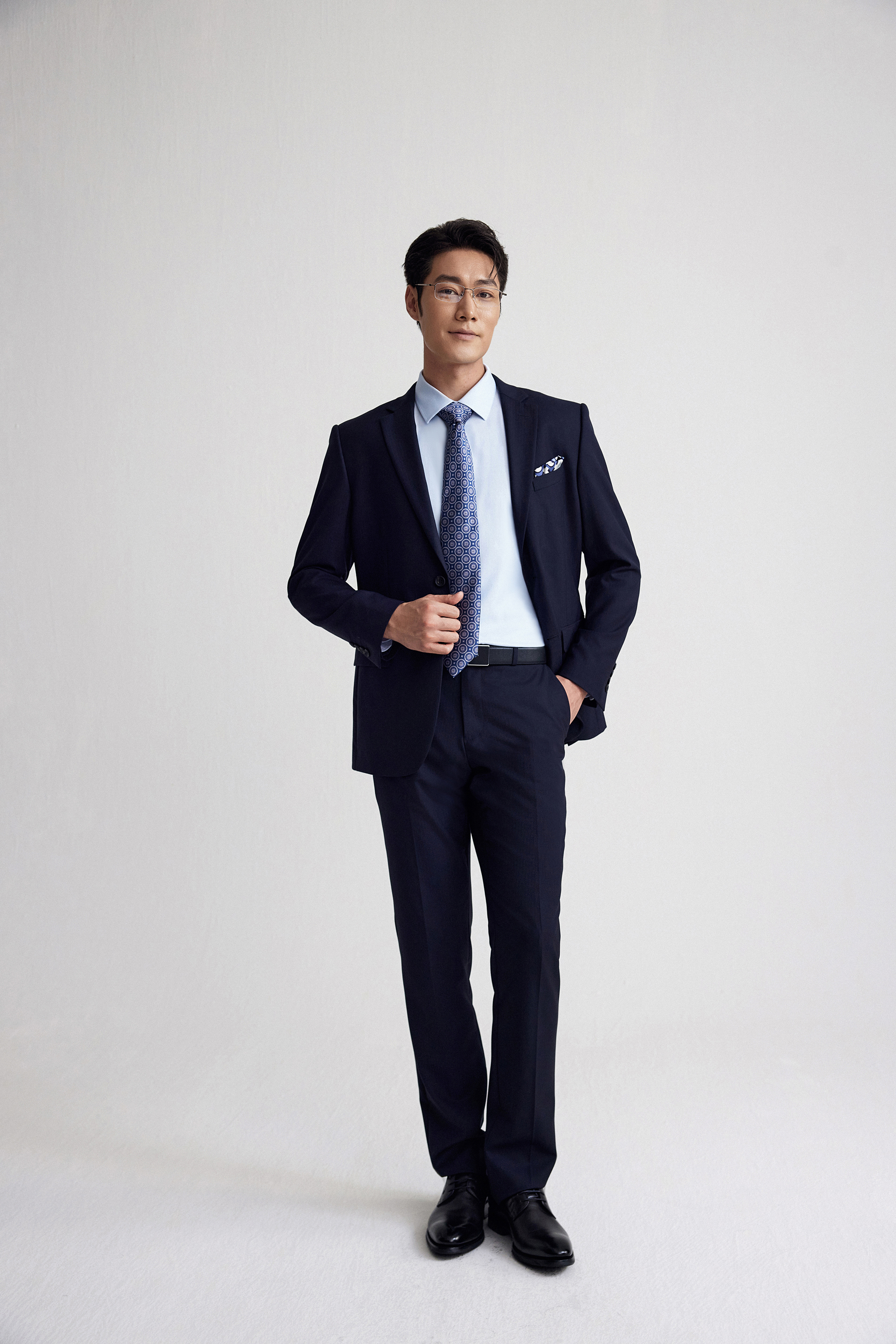 Goldlion Business Regular Fit 3D Silk Wrinkle Free Long-Sleeved Shirt (Blue)