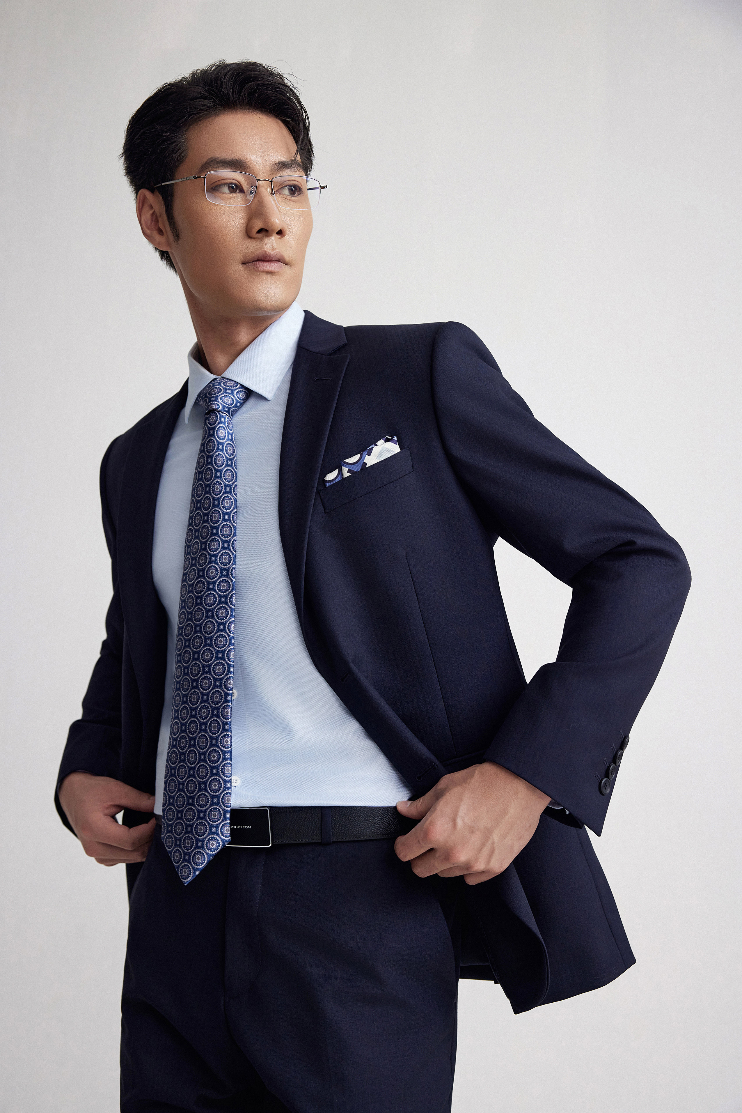 Goldlion Business Regular Fit 3D Silk Wrinkle Free Long-Sleeved Shirt (Blue)