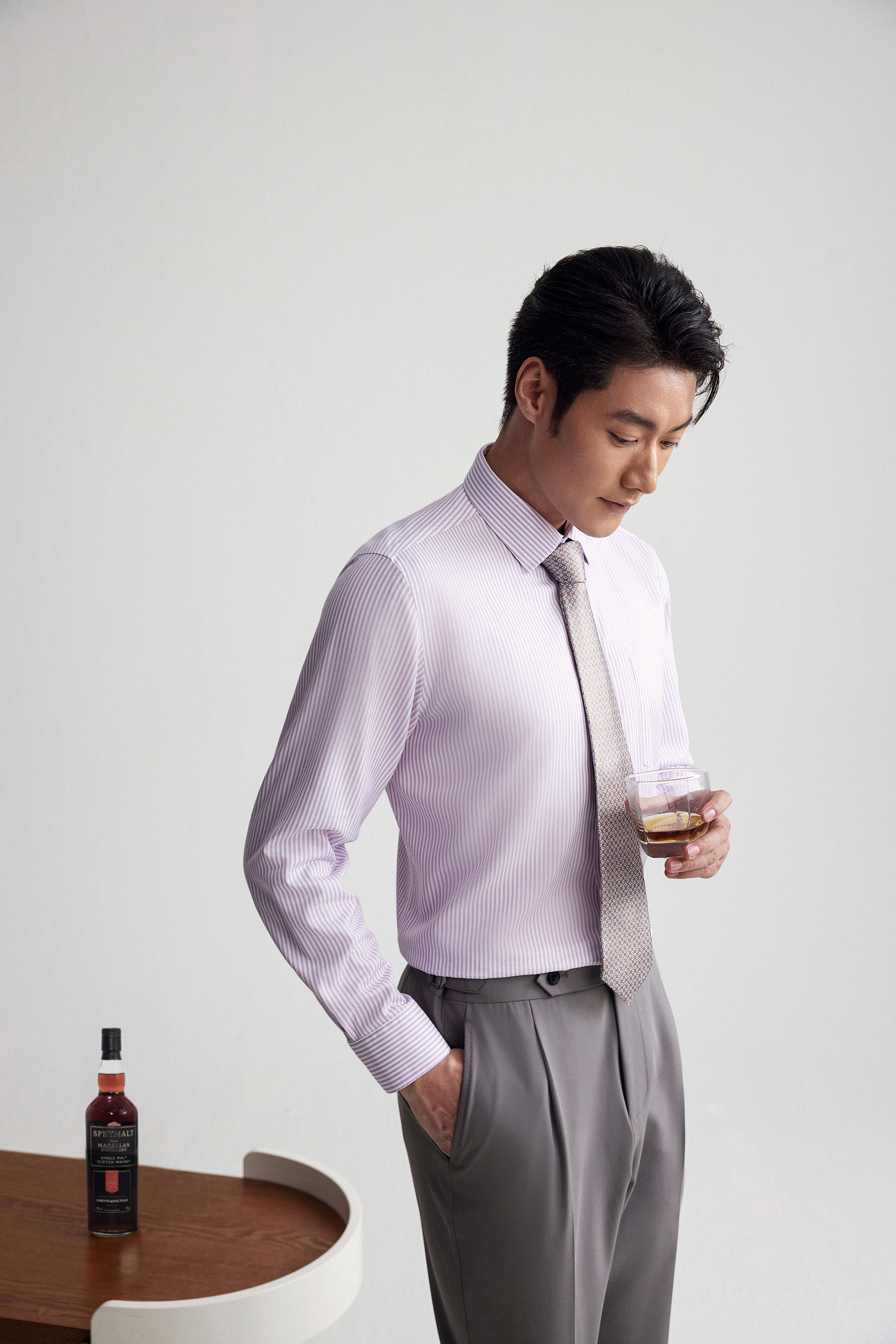 Goldlion Business Regular Fit 3D Silk Wrinkle Free Long-Sleeved Shirt (Purple/White)