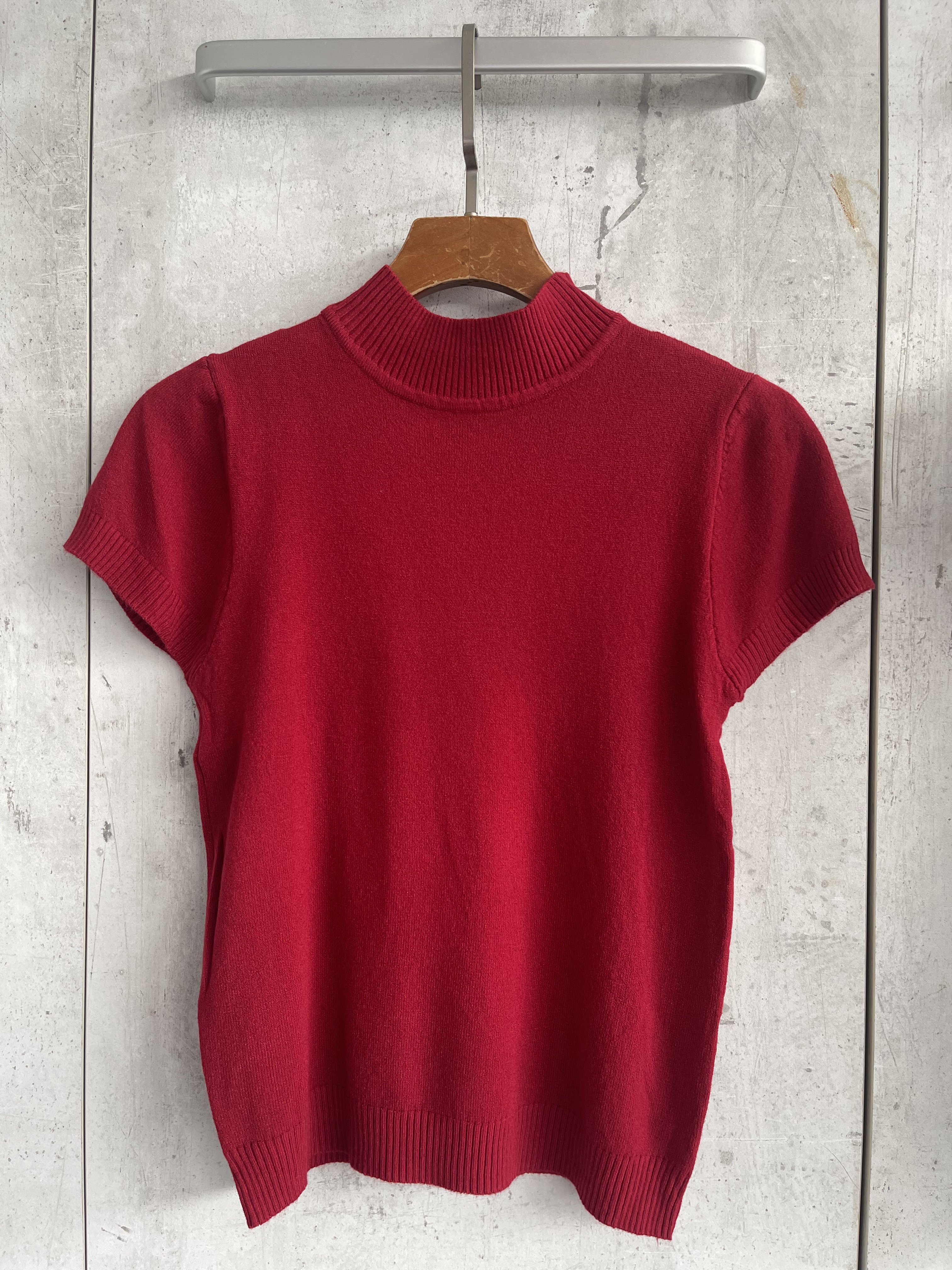 558: Basic High Neck Knit Top (B 36-48cm; L 50cm)