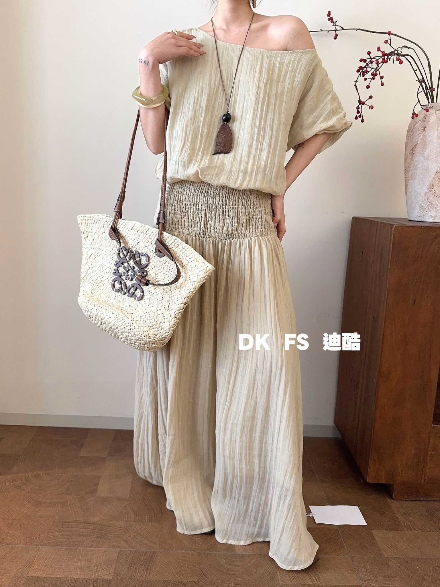 R8805 Laureline Linen Crop Top & Elastic Waist Skirt Set (Top: B 60cm; L 45cm, Bottom: UW 36-52cm; H FS; L 94cm)