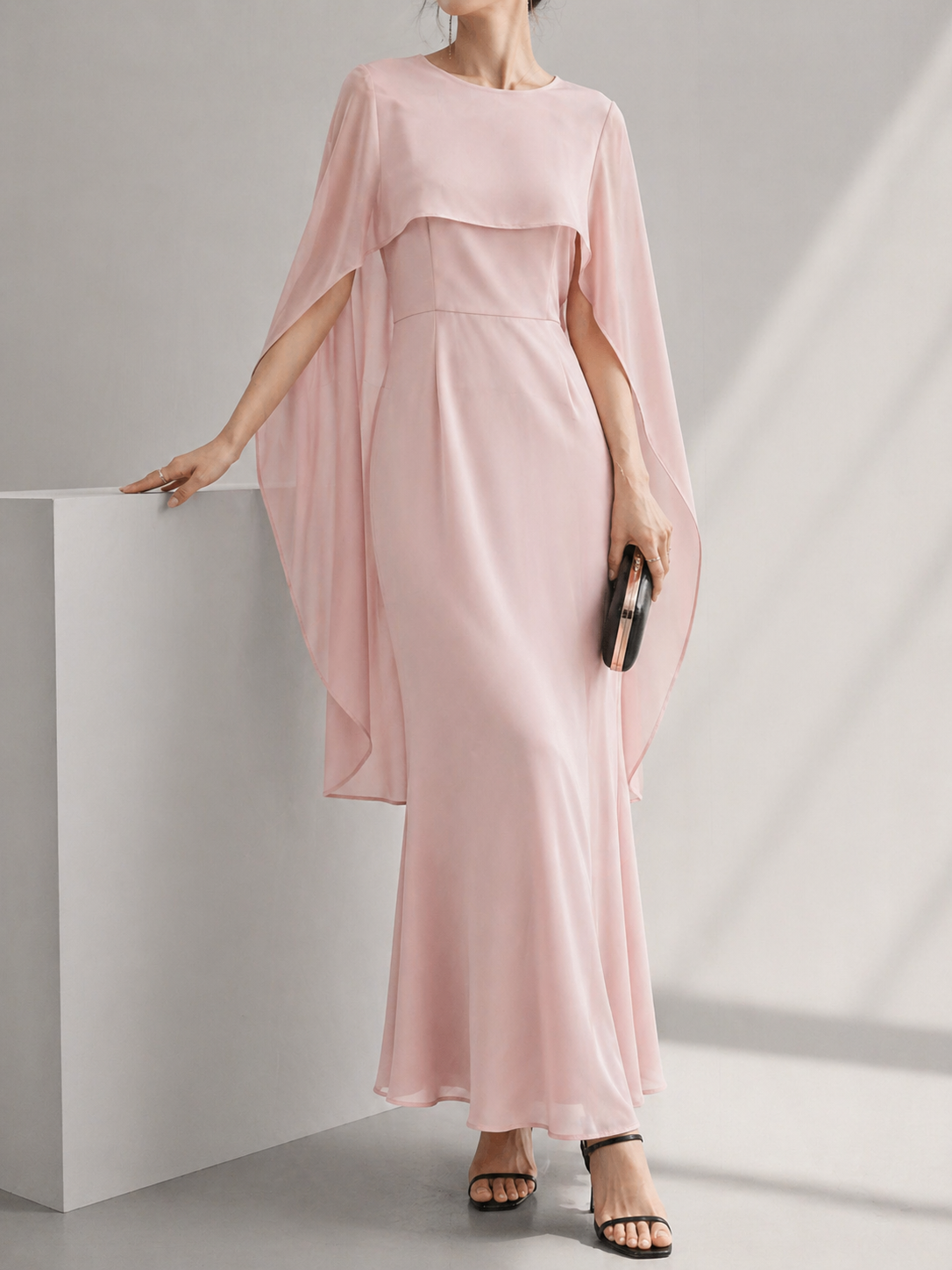 8908 Sabelle Chiffon Neck Sash Sleeveless Satin Dress (B 42cm; UW 36cm; H 50cm; L 127cm)