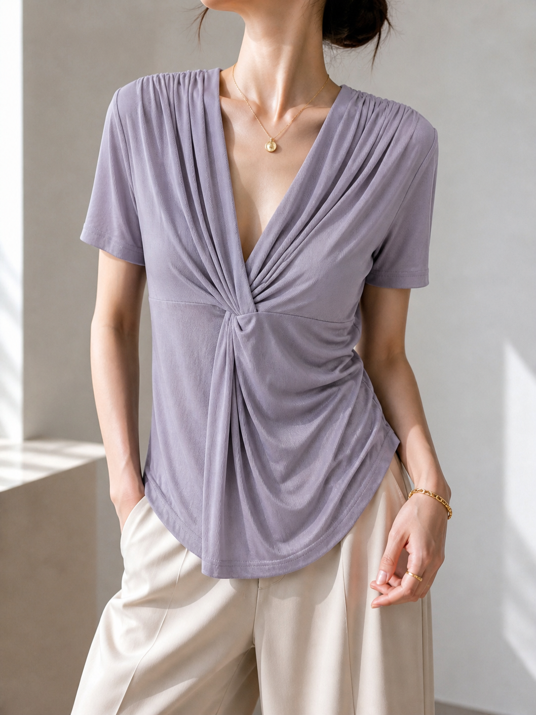 1782 Tarrin Short Sleeve Twist Front Top (B 35-50cm; L 56cm)