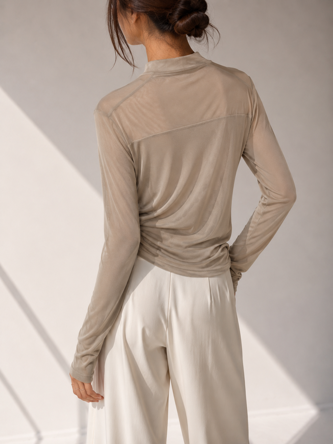 505 Maisie High Neck Long Sleeve Mesh Top (B 41-51cm; L 58cm)