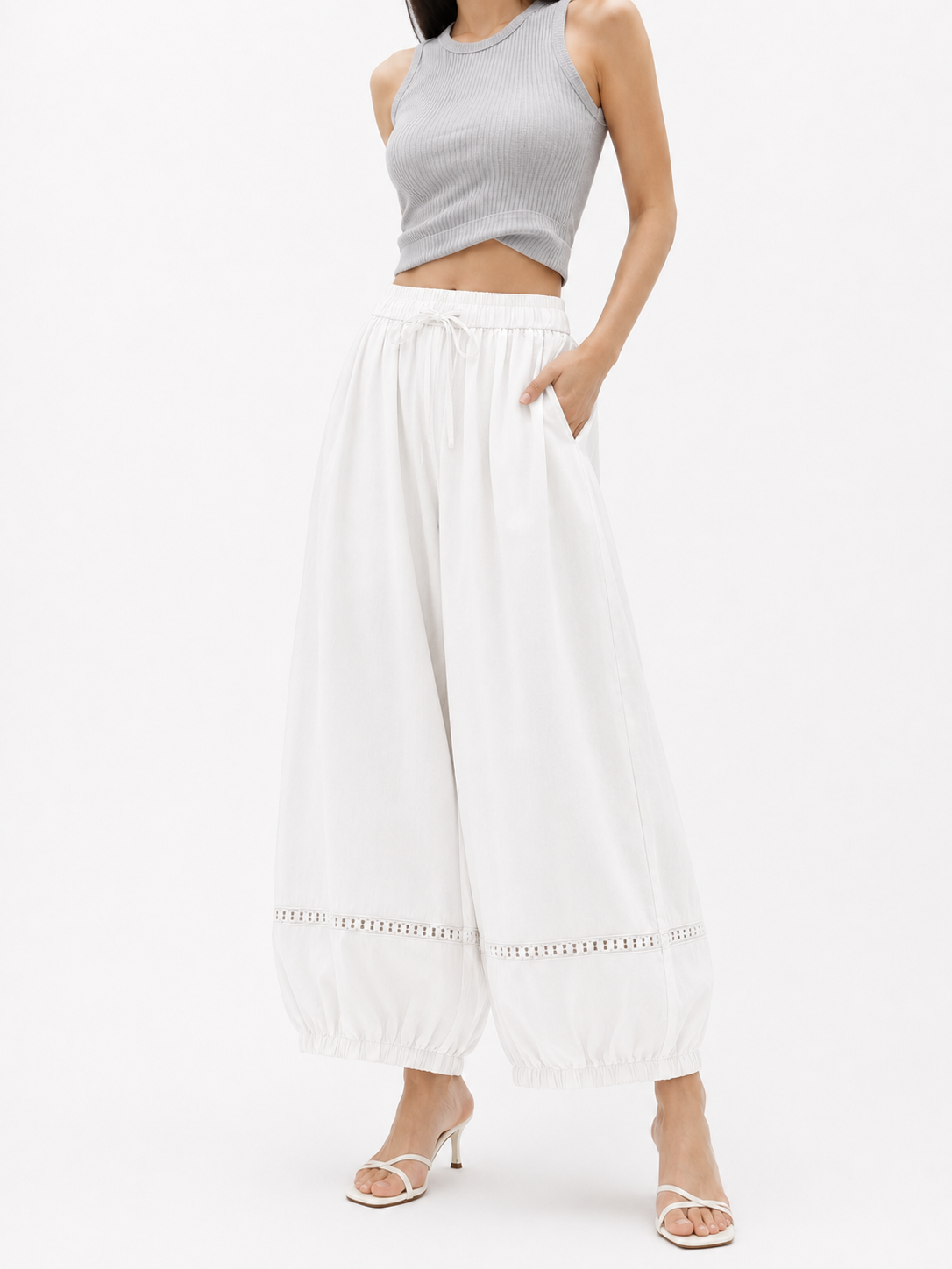 26822 Reinette Ruffled Elastic Hem Tie-Waist Pants (UW 33-43cm; H 50-55cm; L 90cm)