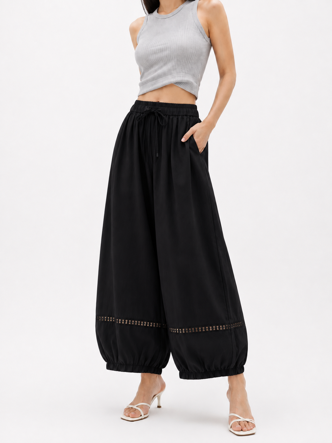 26822 Reinette Ruffled Elastic Hem Tie-Waist Pants (UW 33-43cm; H 50-55cm; L 90cm)