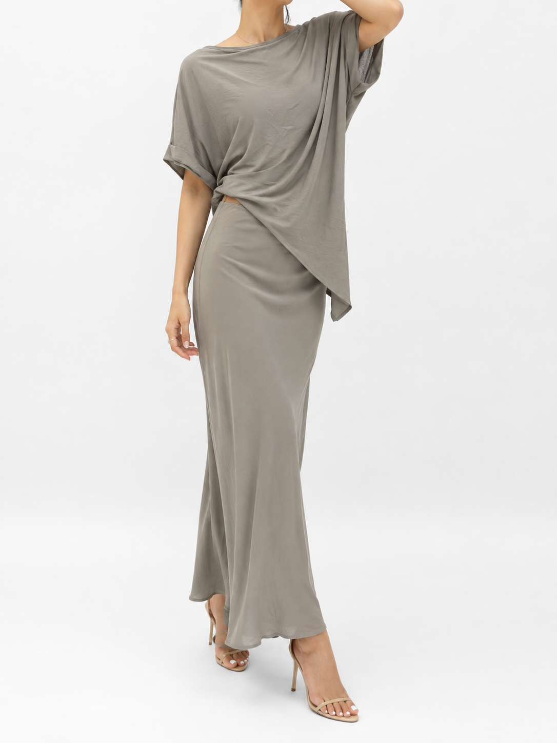 8042 Aubrey Asymmetrical Folded Sleeve Top & Maxi Skirt Set (Top: B 50cm; L 50/87cm, Bottom: UW 32-42cm; H 50-58cm; L 94cm)