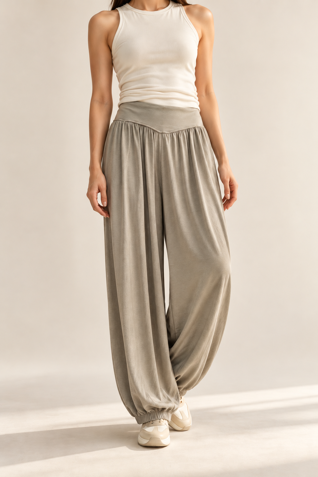 1215 Aladdin Sweatpants (UW 31-46cm; H 56-66cm; L 95cm)