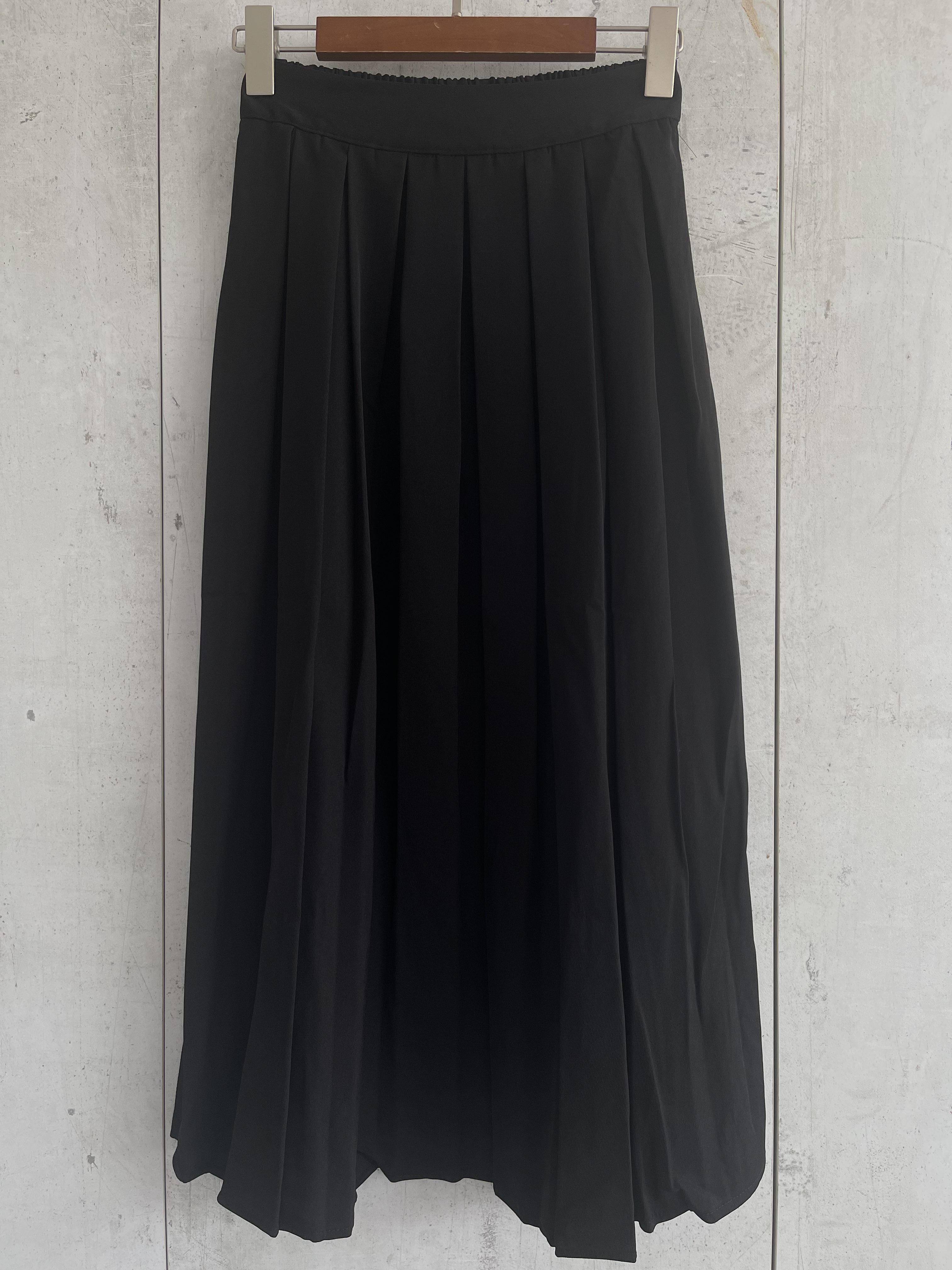 3210 Preslynn Pleated Chiffon Skirt (UW 31-46cm; H FS; L 78cm)
