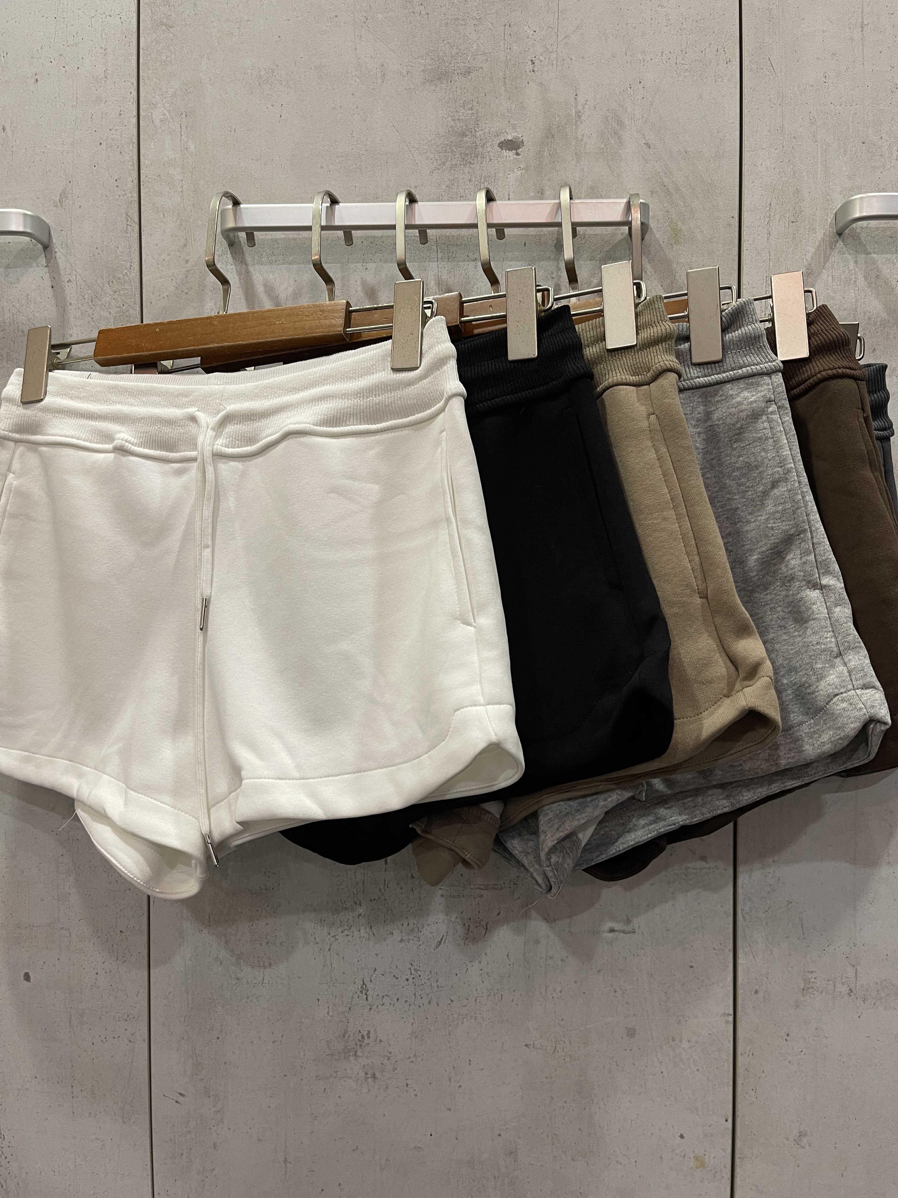 2554 Soraya Sporty Shorts W Adjustable Sash (UW 33-48cm; H 45-53cm; L 30cm)
