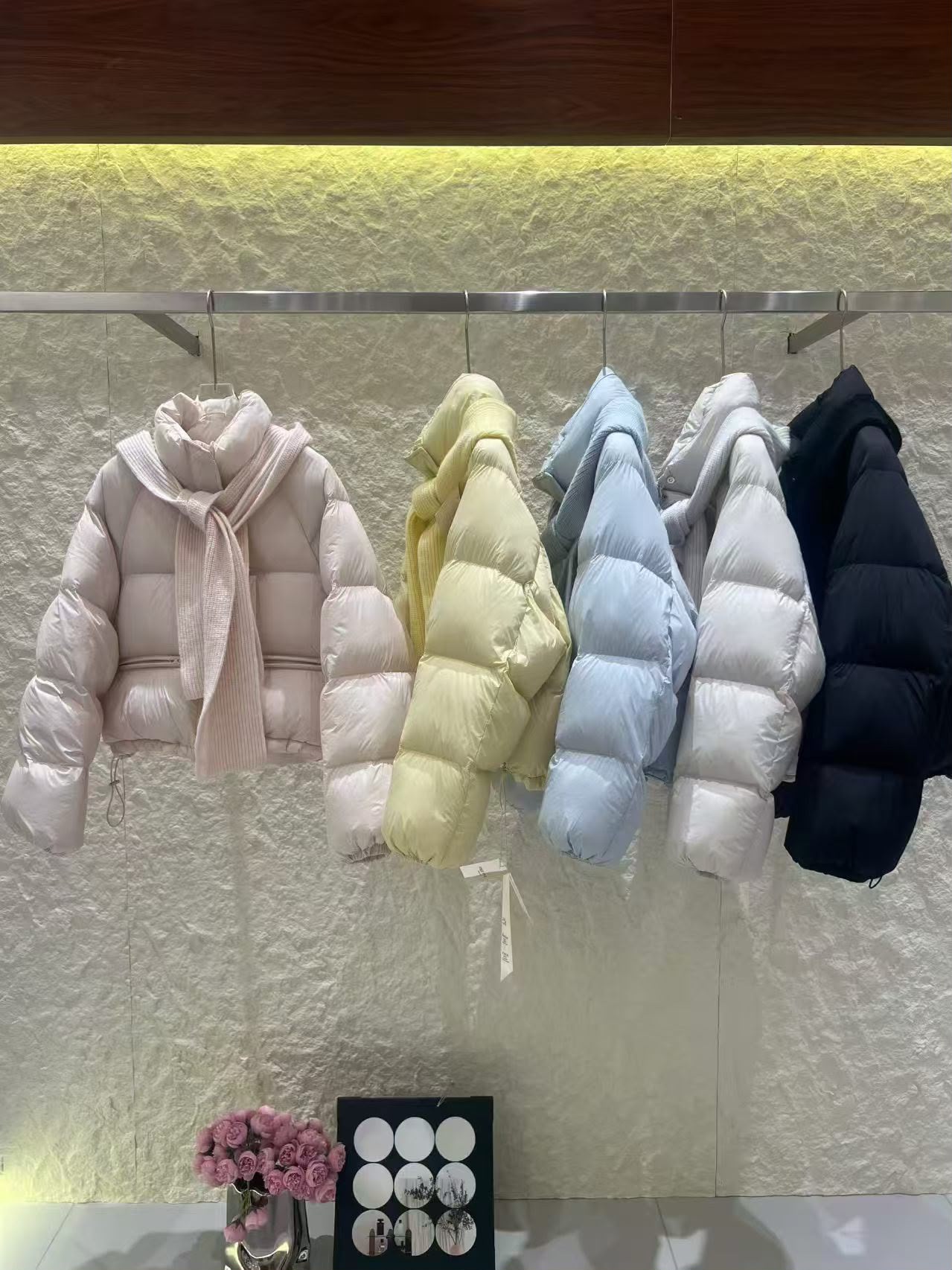 GZ Oct Stream #7: (PO) DB2001 Puffer Jacket w Scarf (B cm; L cm)