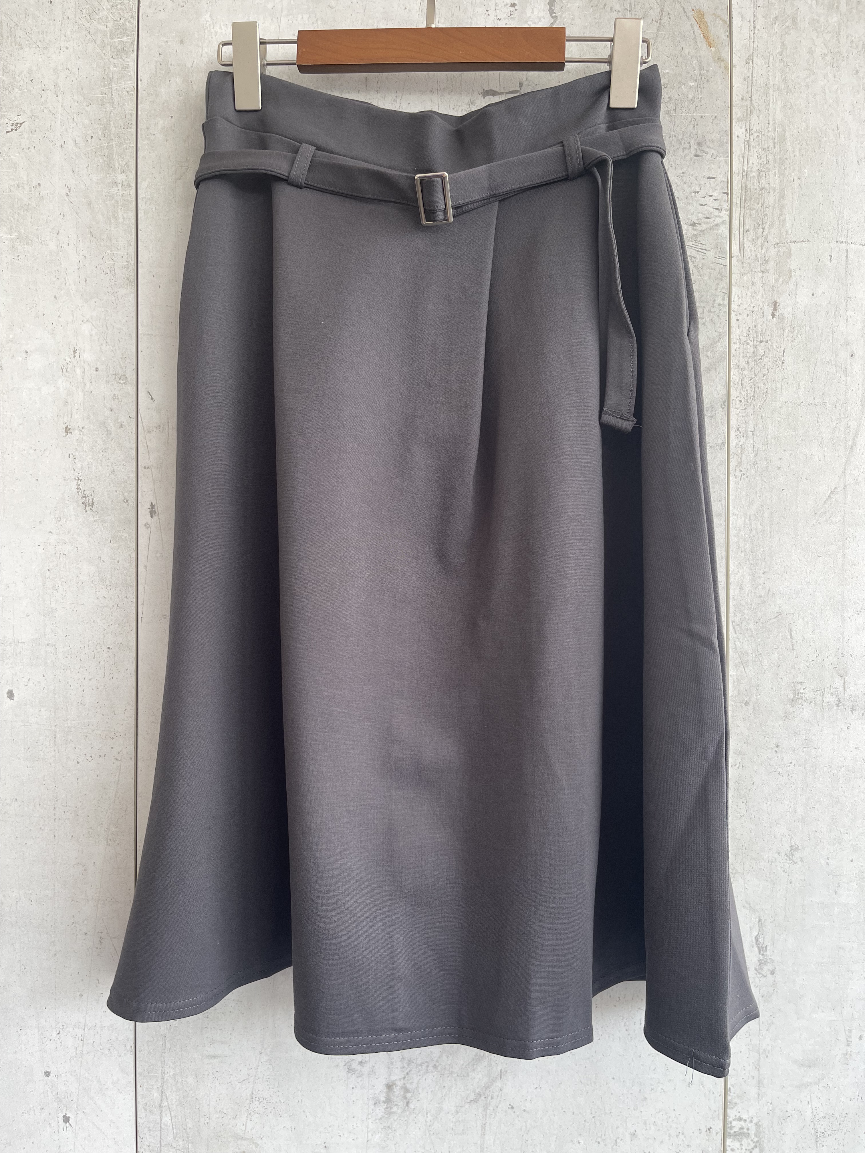 2426 Femie Flare Skirt W Belt (UW 36-46cm; H FS; L 67cm)