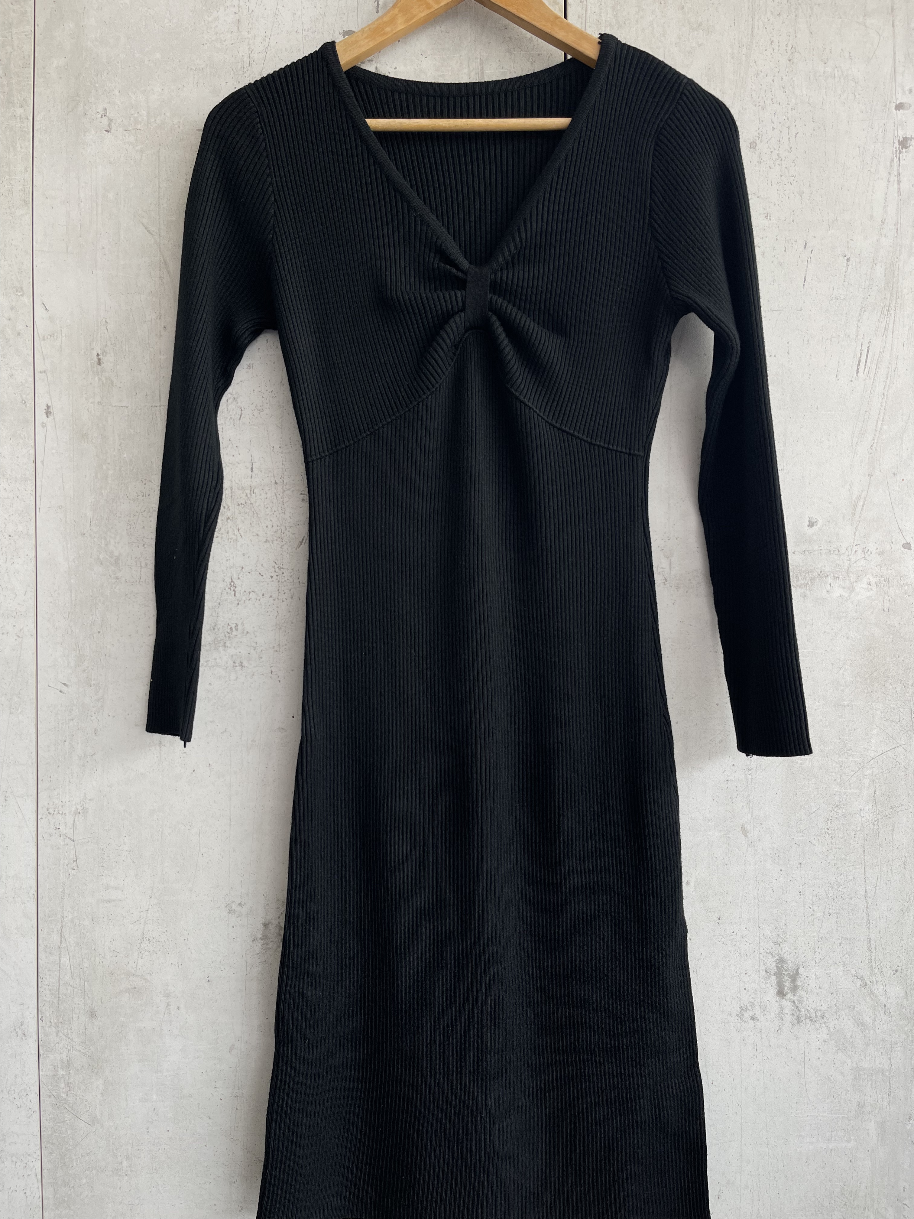 1618 Mystique Ribbed Knit Dress (B 38-53cm; H 37-65cm; L 96cm)