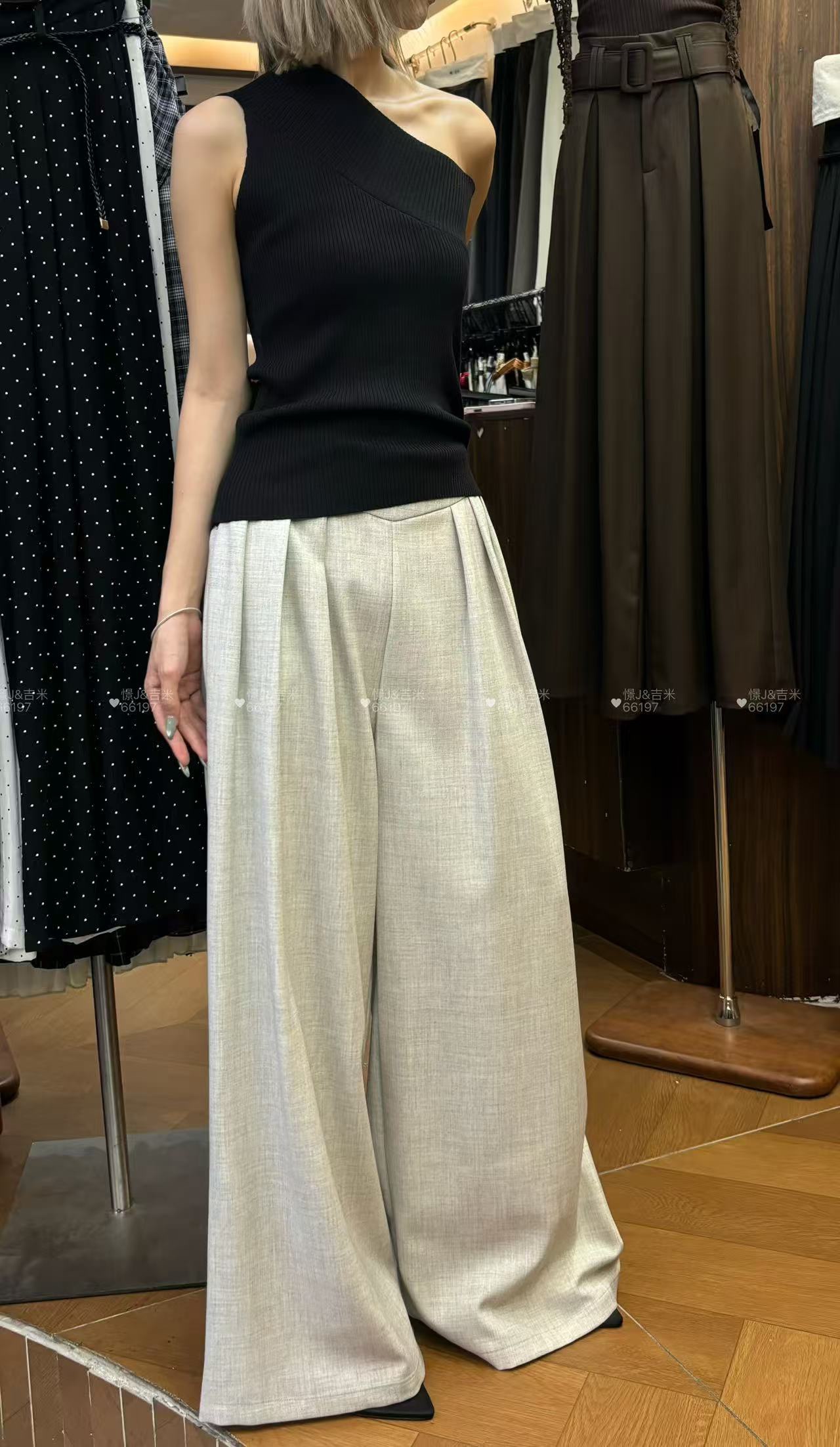 GZ July Stream #susan: (PO) 66197 Tailored Flow Pants (S Size: UW 33cm; H 60cm; L 102cm, M Size: UW 35cm; H 62cm; L 103cm, L Size: UW 37cm; H 64cm; L 104cm, XL Size: UW 38cm; H 66cm; L 105cm)