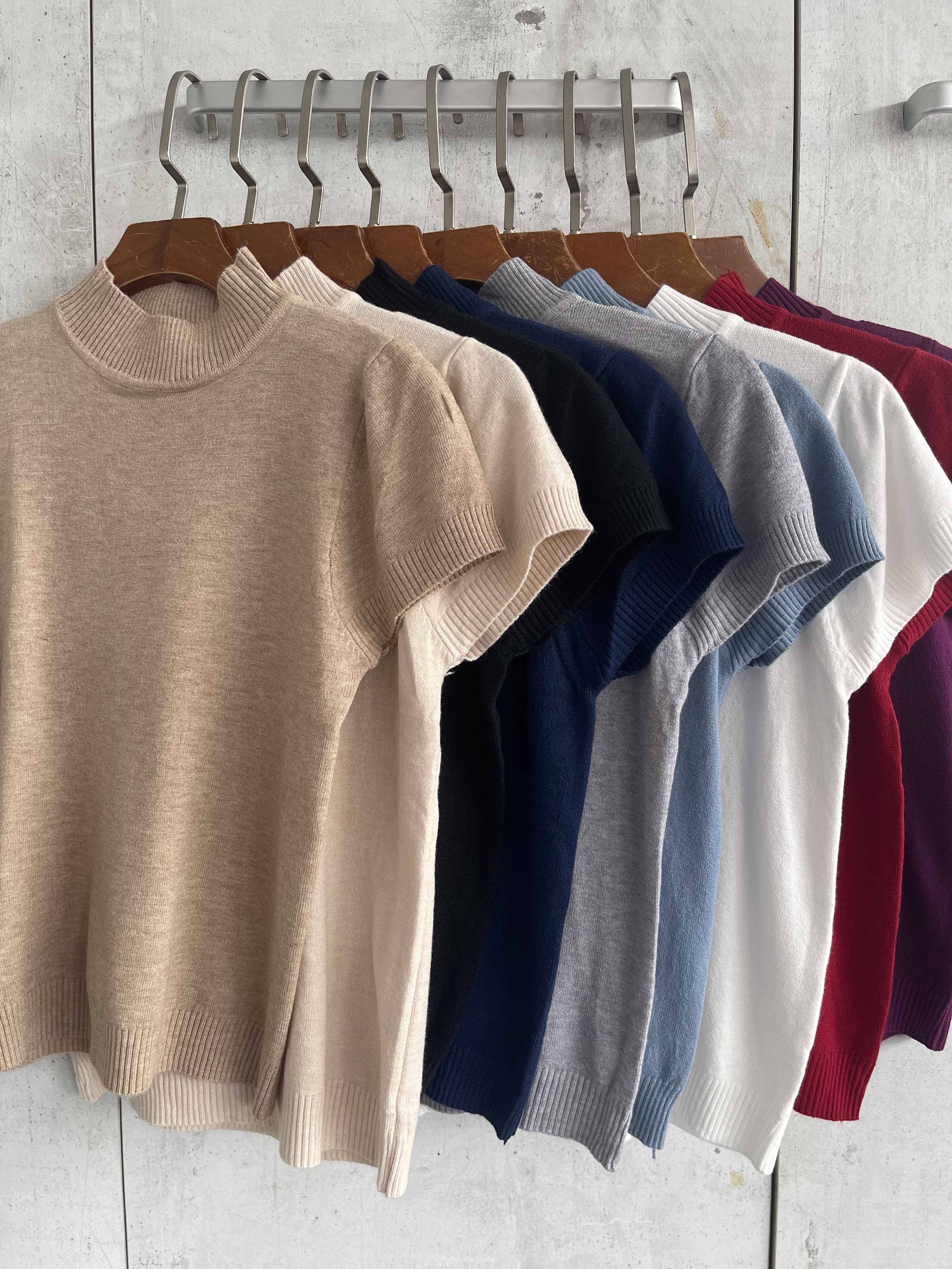 558: Basic High Neck Knit Top (B 36-48cm; L 50cm)