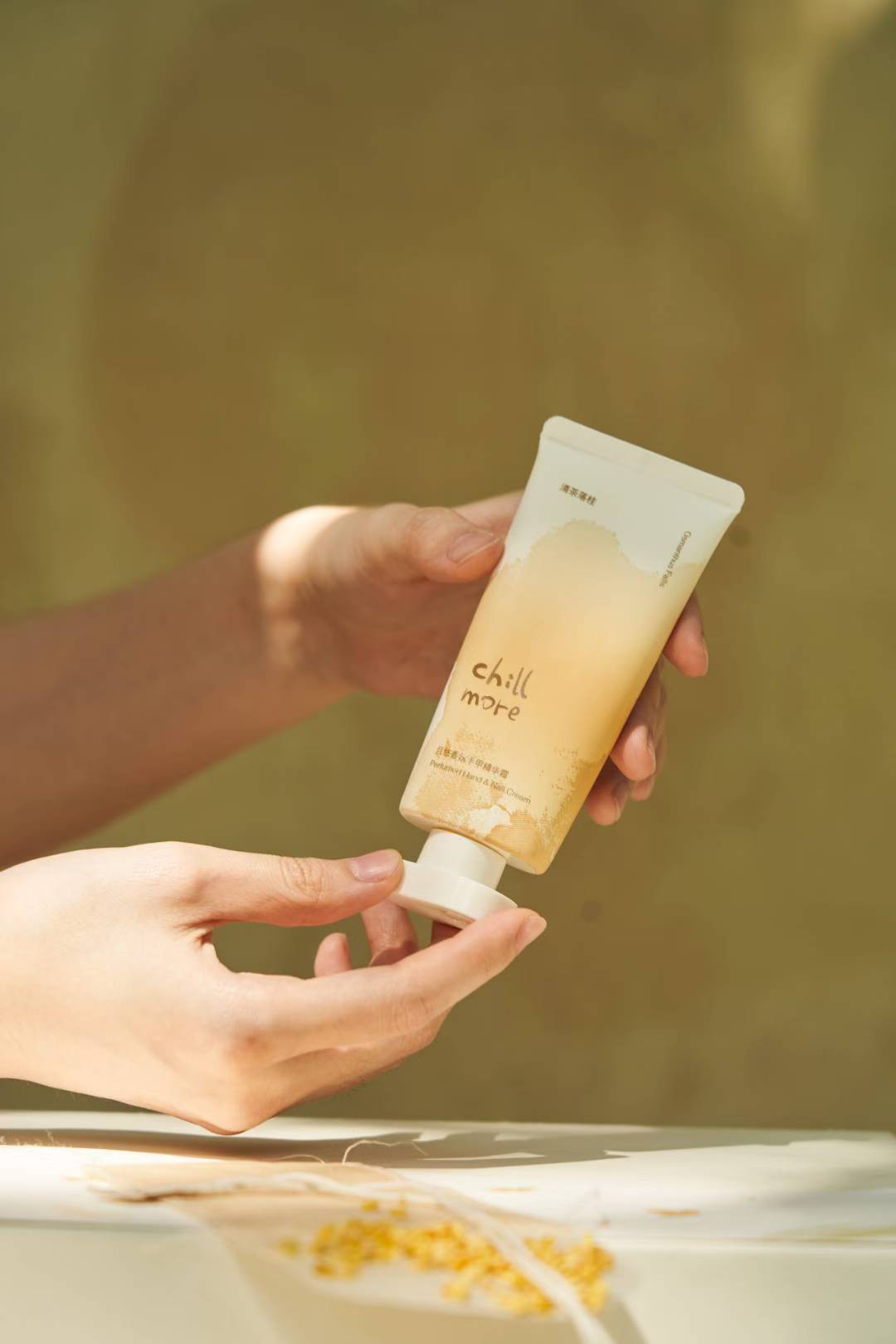 HZ Oct Stream #4: (PO) CM10 Chill More Echoes of Scent: Hand Ritual Set of 3 - Perfumed Hand & Nail Cream 60ml Free Handmade Soap